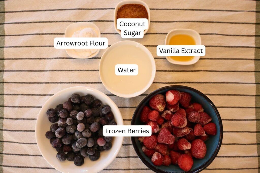 Individual ingredients for easy berry sauce