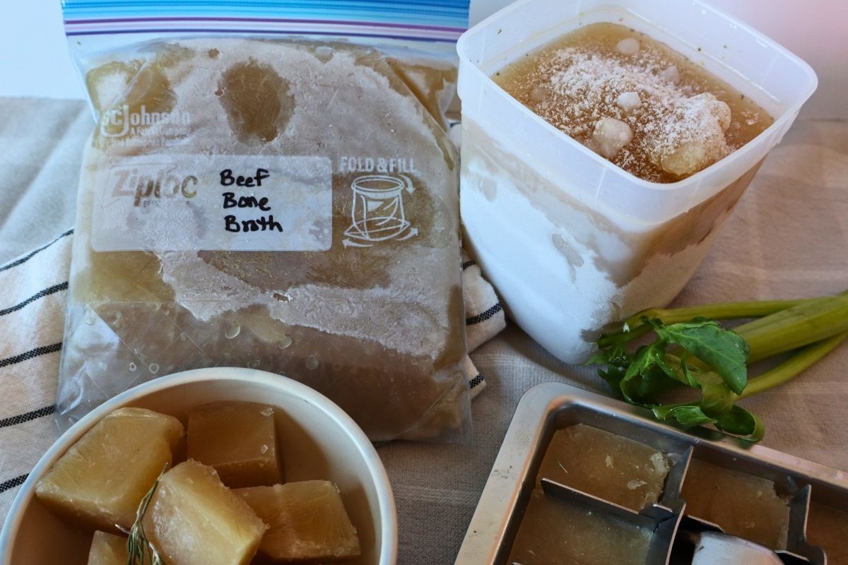 A helpful guide showing how to freeze bone broth using three different methods: ice cube tray, freezer containers, and freezer bags.